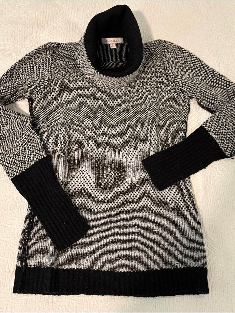 Ellen Tracy Fitted Black & White Cowl Neck Knit Sweater Small